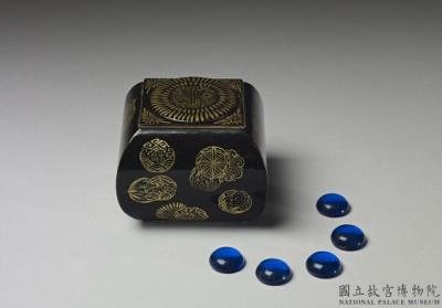 图片[2]-Glass Go pieces (and black-lacquered Go jars with gold painting), 18th century, Qing dynasty-China Archive